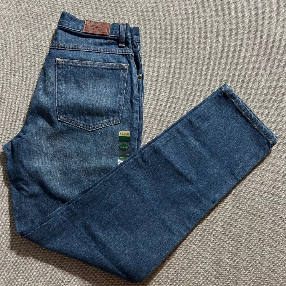 LL Bean Classic Fit Jeans Mens 30x32 Medium Wash Blue Denim 100% Cotton 220626